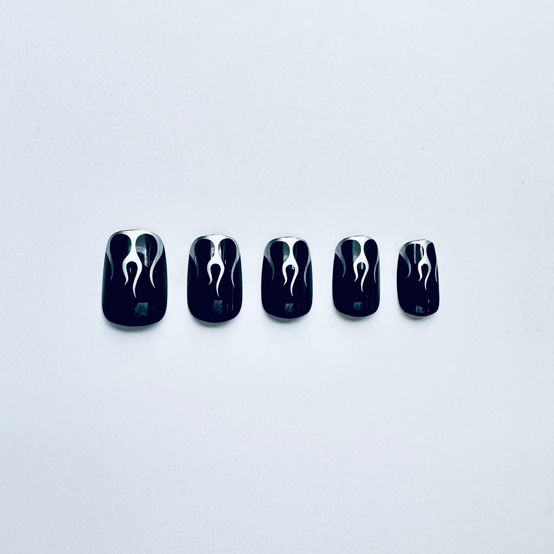 Flame Noir Press-On Nails