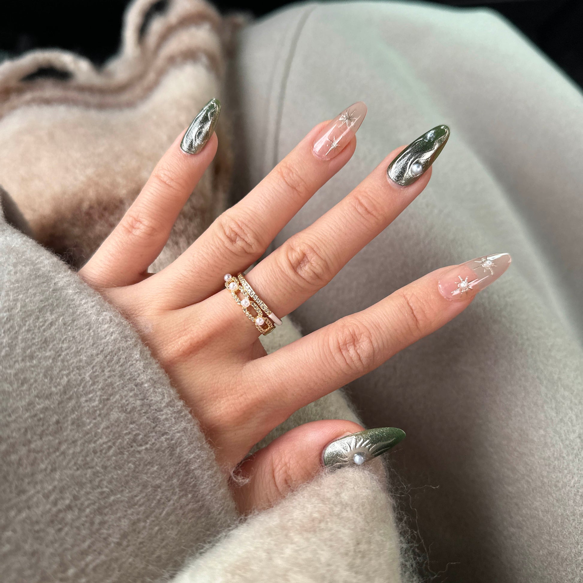 Solar Gleam Press-On Nails